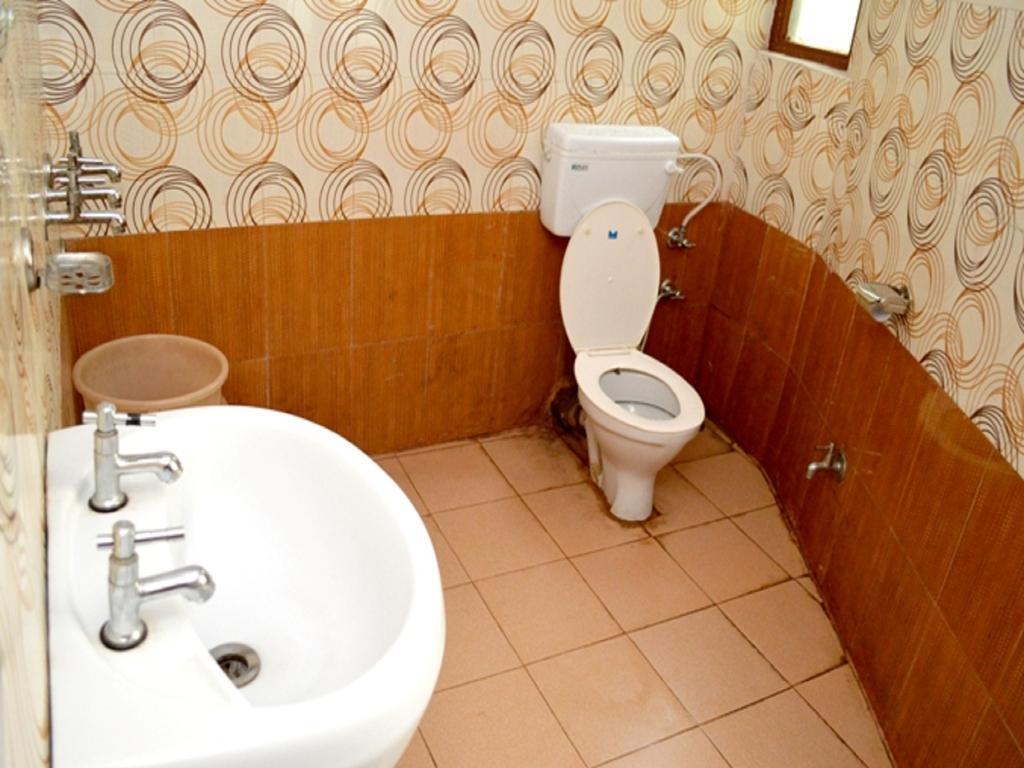 Kasauli Hotel Puri Room photo